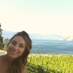 Meet your Posher, Tabitha